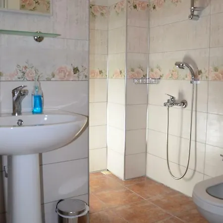 Апартаменты Two Stone Homes Hades