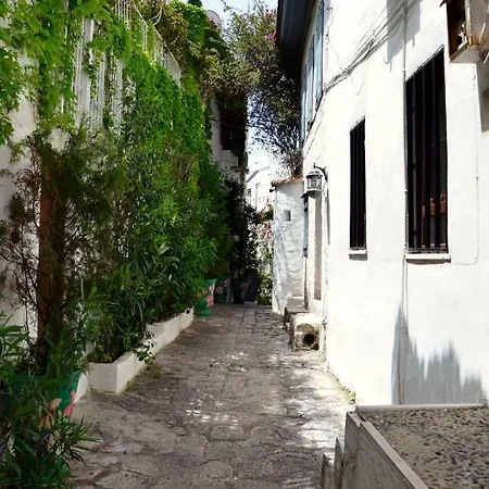 Апартаменты Two Stone Homes Hades